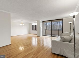 5225 Pooks Hill Rd APT 204N, Bethesda, MD 20814