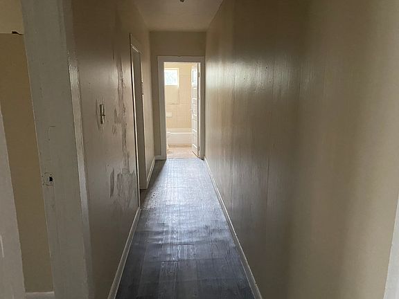 2nd image of 1524 NW 1st Ave #1524