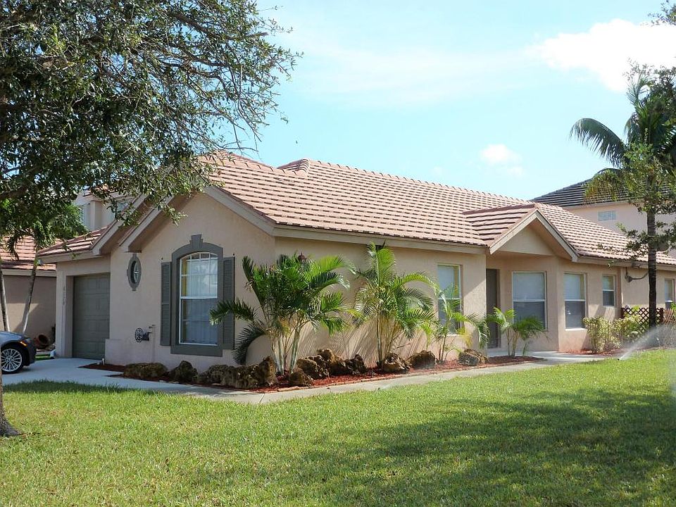 1st image of 6174 Savannah Way