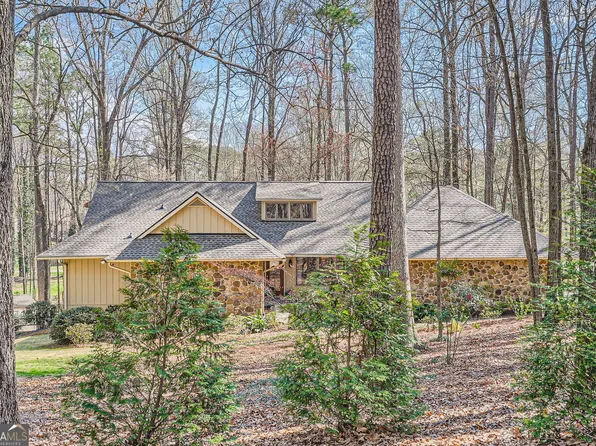 1438 Janmar Rd, Snellville, GA 30078