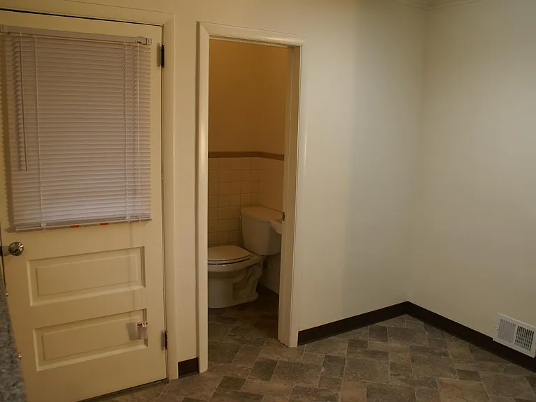 619 Hepburn St — Photo 4