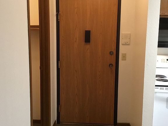Entry Way_02282023