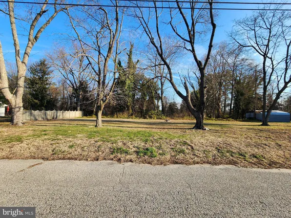 1980 McKee Ave, Woodbury, NJ 08096