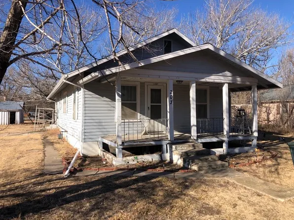 203 N Locust St, Timken, KS 67575