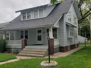 1710 SW Lane St, Topeka, KS 66604