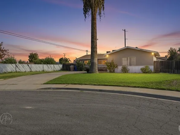 2500 Blackstone Ct, Bakersfield, CA 93304