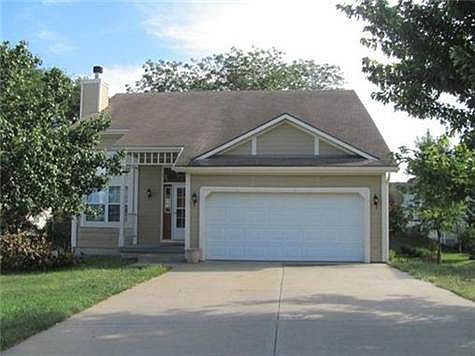 1st image of 709 Holiday Dr