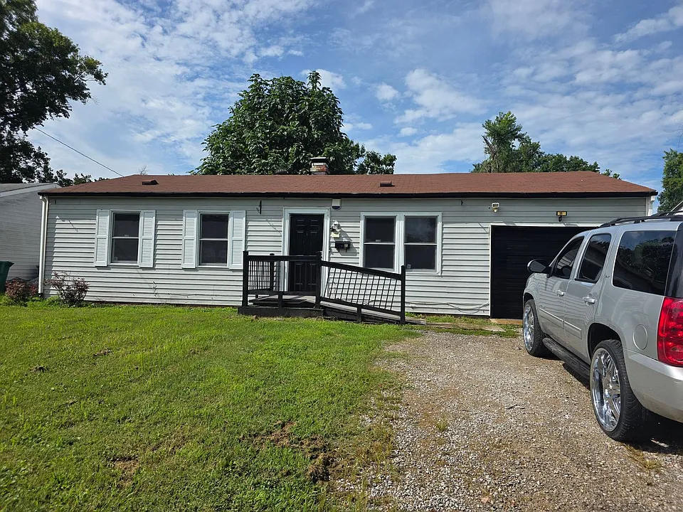 35 Westwood Dr