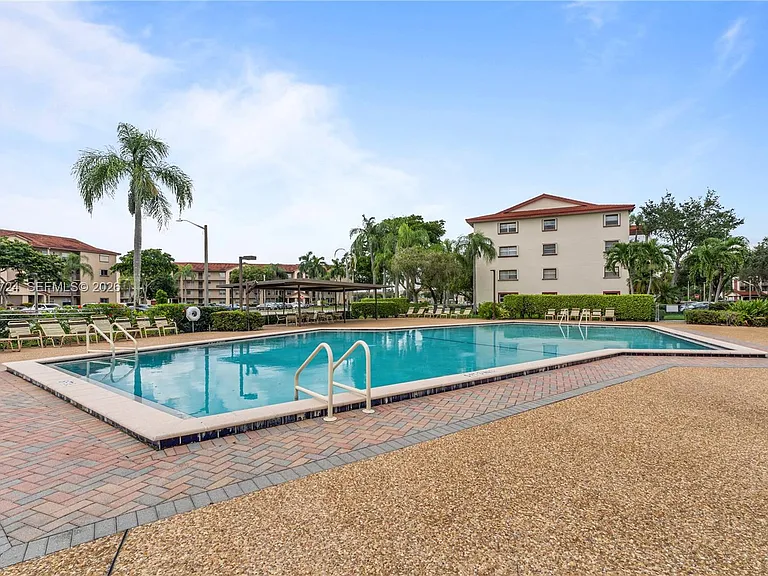 850 SW 133rd Ter #106B — Photo 36