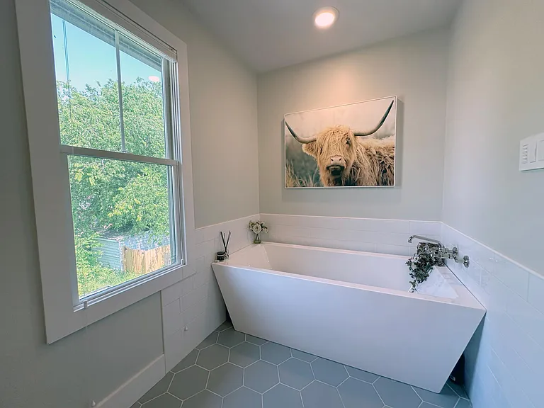 Master tub.