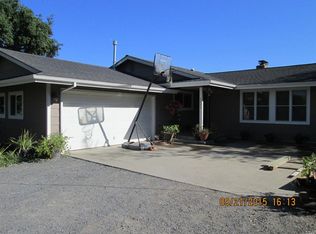 6825 Hutchins Ave, Sebastopol, CA 95472