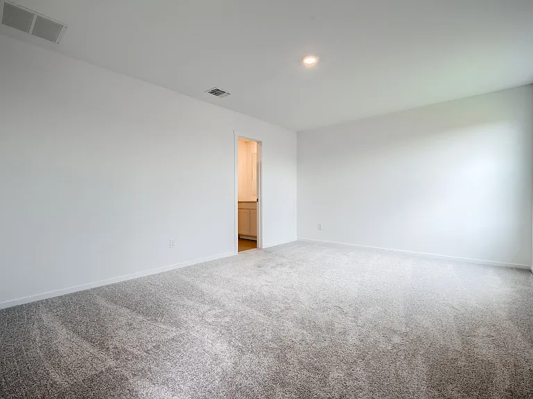 201 Cattail Ln — Photo 12