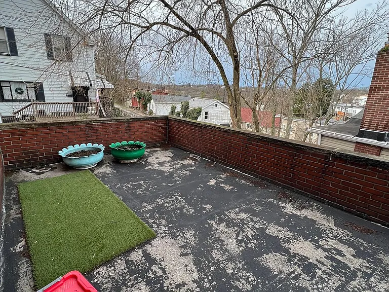 6 Dewitt St — Photo 11