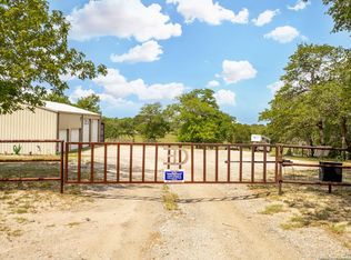 1579 Settlement Way, Luling, TX 78648