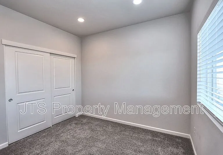 5 Oak Manor Way — Photo 42