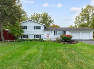 432 Ontario Dr, Ontario, NY 14519