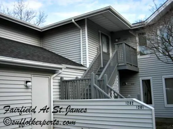 1202 Fenway Rd, Saint James, NY 11780