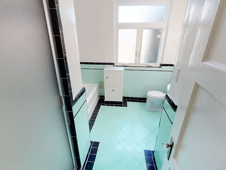 St. Germaine Apartments — Photo 13