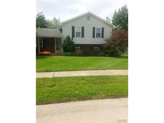 1708 Deergrass Dr photo 1