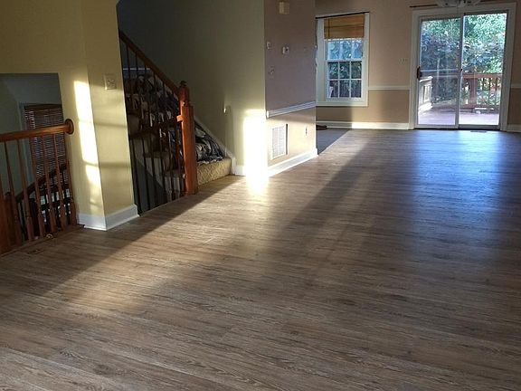 living, dinning combo