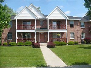 1st image of 10 Georgian Ln APT D