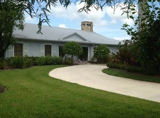 825 Whippoorwill Isle N, West Palm Beach, FL 33411