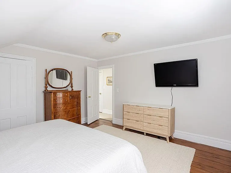 43 Poplar St — Photo 34