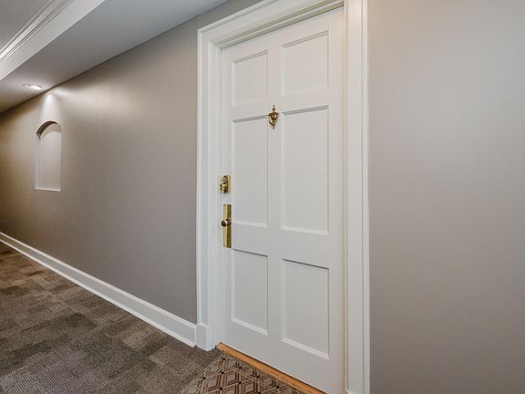 5th image of 1100 27th St S Unit 102-A
