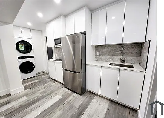 2 bed, 800 sqft, $2,350 — Photo 4