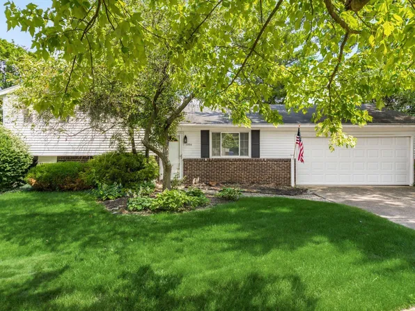 6994 Shorehill Ln, Columbus, OH 43235