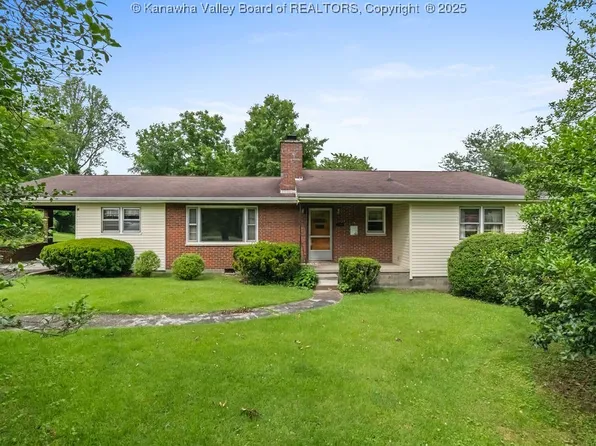 133 Franklin Ave, Madison, WV 25130