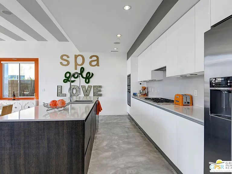 949 Bernardi Ln — Photo 45