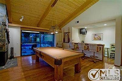 Gameroom and Bar with ample room for entertaining.