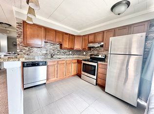 231 5th St APT 4, Aspinwall, PA 15215