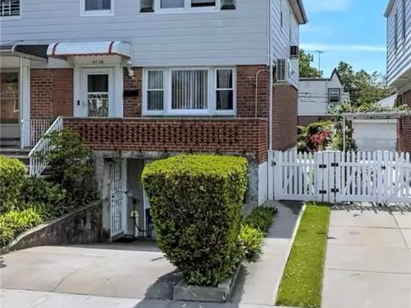 4756 196th St, Flushing, NY 11358