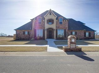512 Kings Ct, Tuttle, OK 73089
