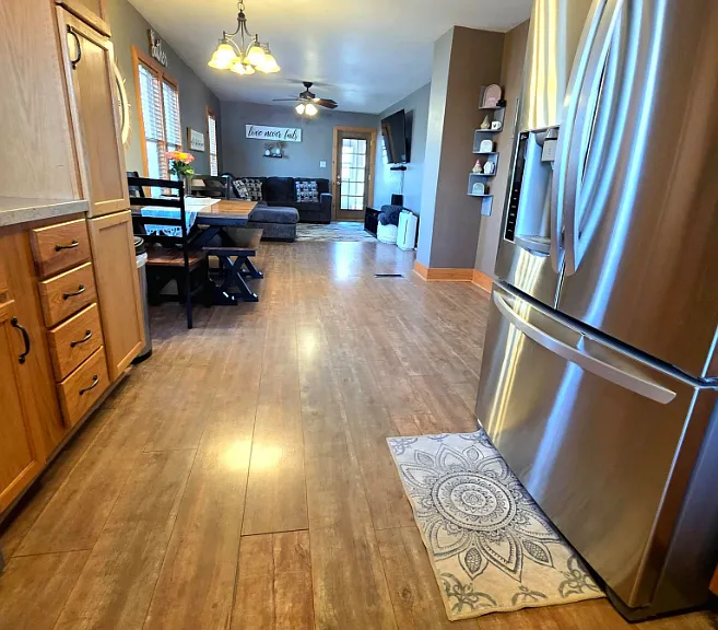 511 Superior St — Photo 15