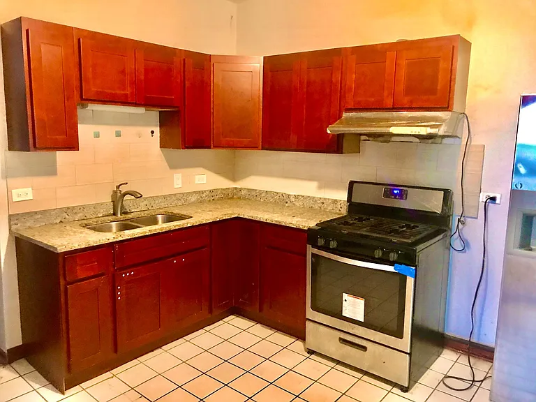 937 W 33rd Pl #3F — Photo 9