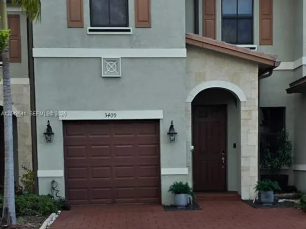 3409 W 104th Ter, Hialeah, FL 33018