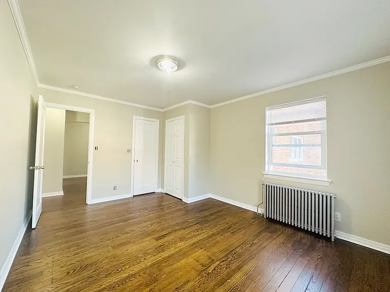 37 Spruce St #4 — Photo 8