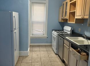 2732 N Oakland Ave, Milwaukee, WI 53211