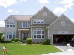 2921 Davenport Dr, West Chicago, IL