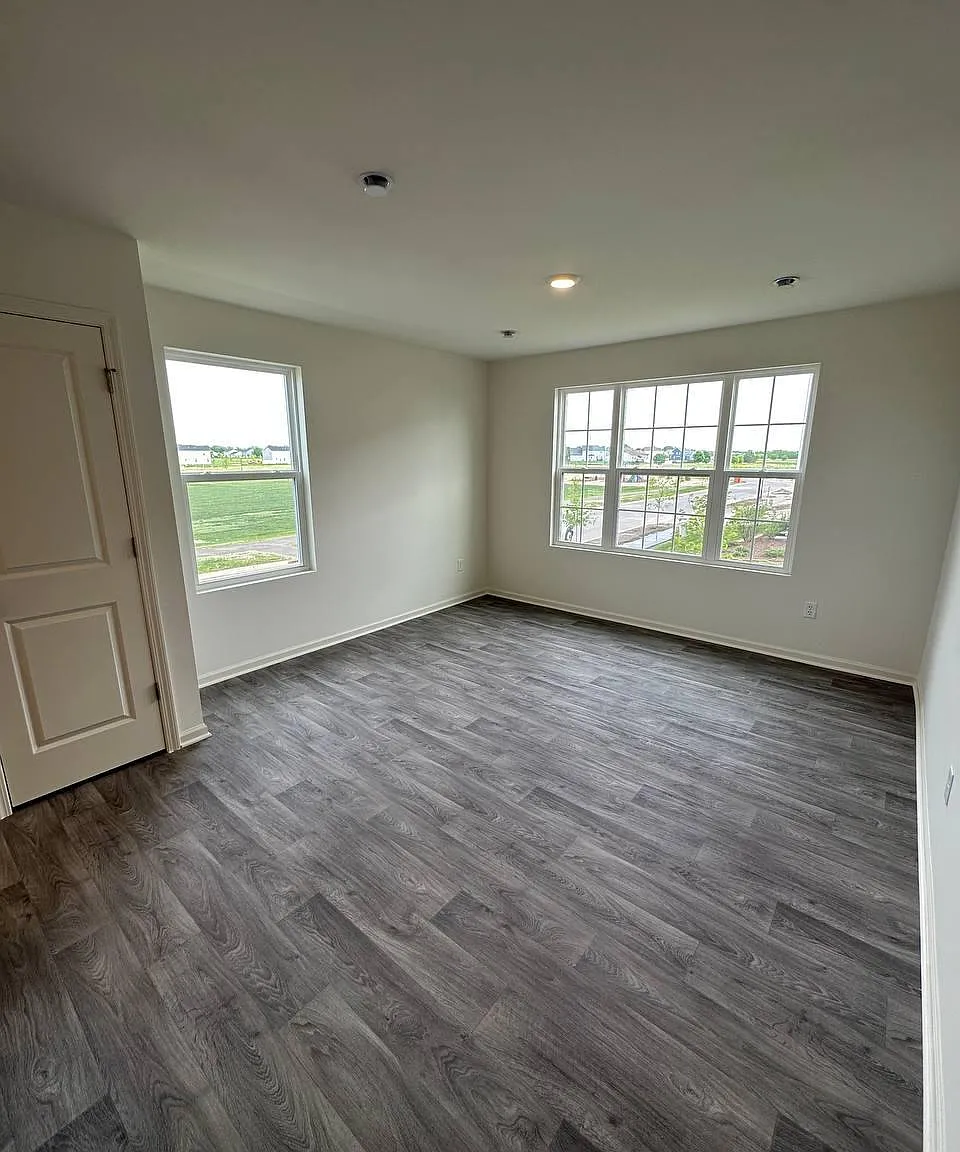 870 Briar Glen Ct — Photo 3