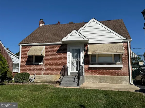 906 Edgewood Ave, Folsom, PA 19033