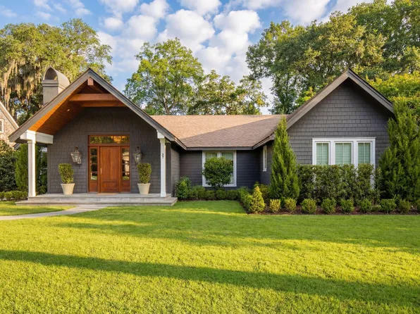 1020 S Shem Dr, Mount Pleasant, SC 29464