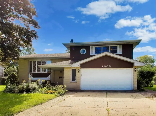 1509 E Thayer St, Mount Prospect, IL 60056