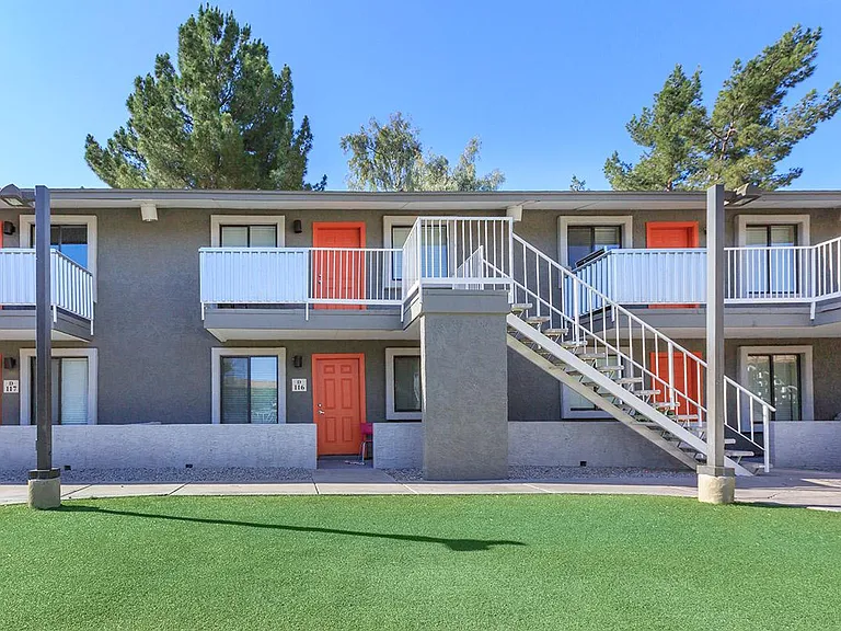 Evergreen on Hayden Lane Apartments — Photo 6
