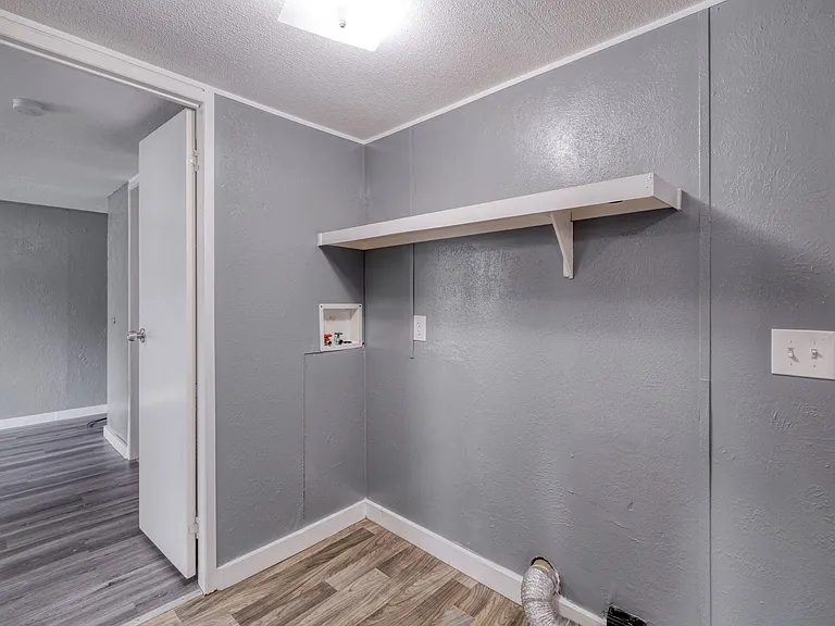 1129 Merners Trl — Photo 19