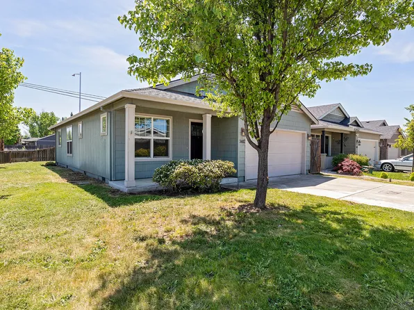 3482 Camas Ln, White City, OR 97503