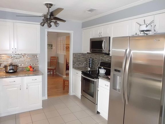 5th image of 12524 Crestwood Dr